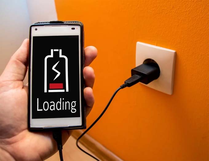 Smartphone Gaming is dangerous while charging