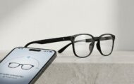 AI glasses connected to a phone
